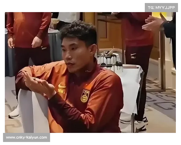 20岁中国足球新星震撼欧洲 狠角色崛起被誉为郑智接班人